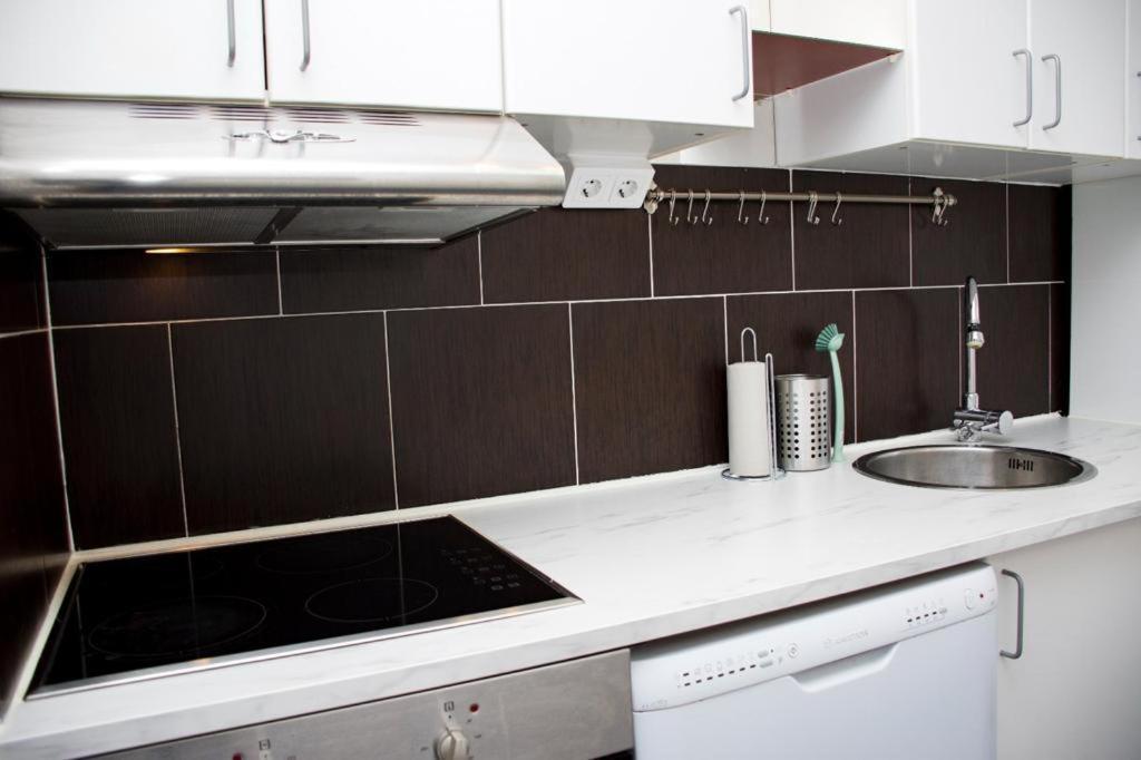 Entire Apartment Malmo 2 Bedrooms-Tv Lounge-Balcony Екстериор снимка